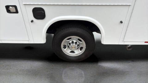 2025 Chevrolet Express 3500