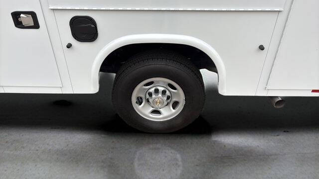 2025 Chevrolet Express 3500