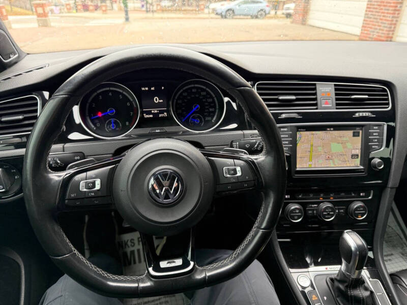 2016 Volkswagen Golf R 4Motion