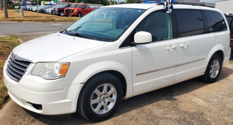 2010 Chrysler Town and Country for sale at Potter Motors Conway in Conway AR