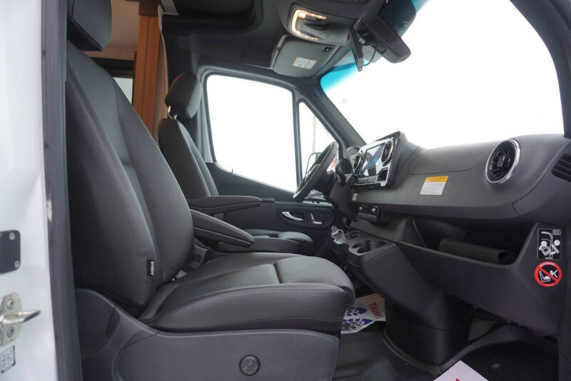 2025 Mercedes-Benz Sprinter