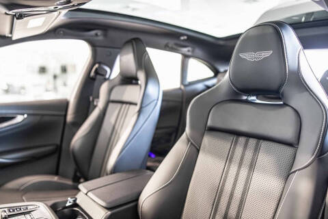 2026 Aston Martin DBX 707