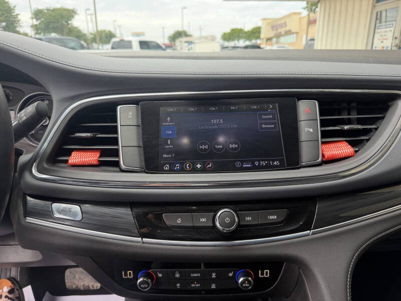 2021 Buick Enclave Essence