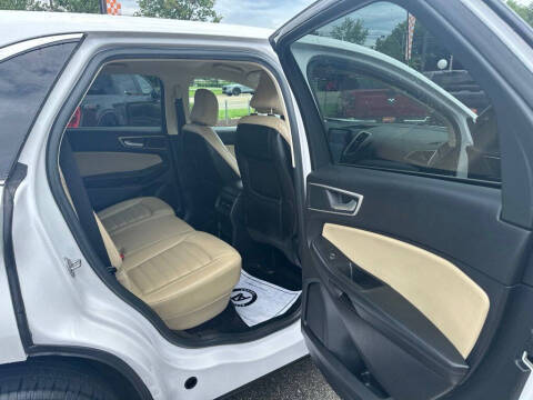 2021 Ford Edge SEL