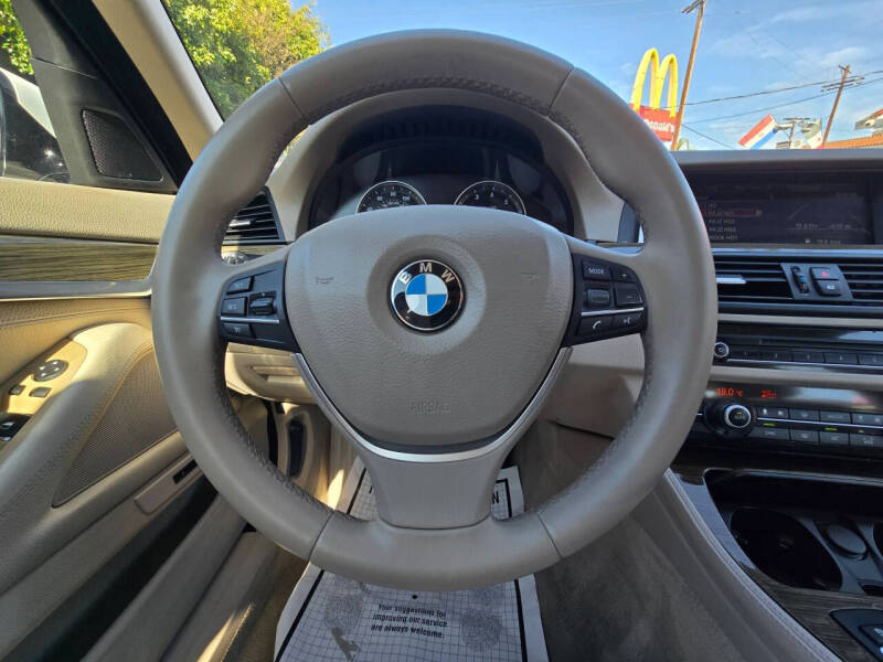 2014 BMW 5 Series 528i