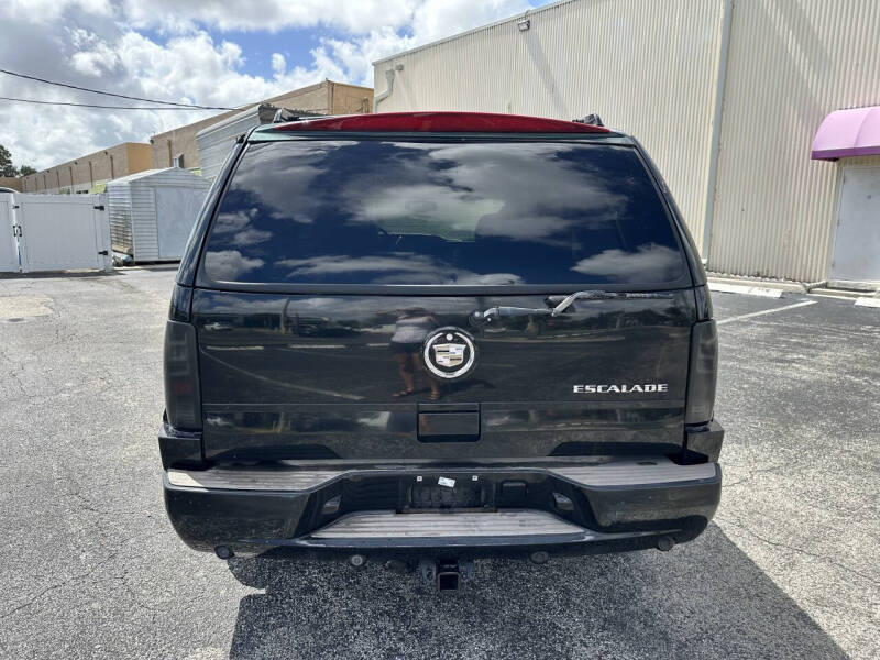 2003 Cadillac Escalade