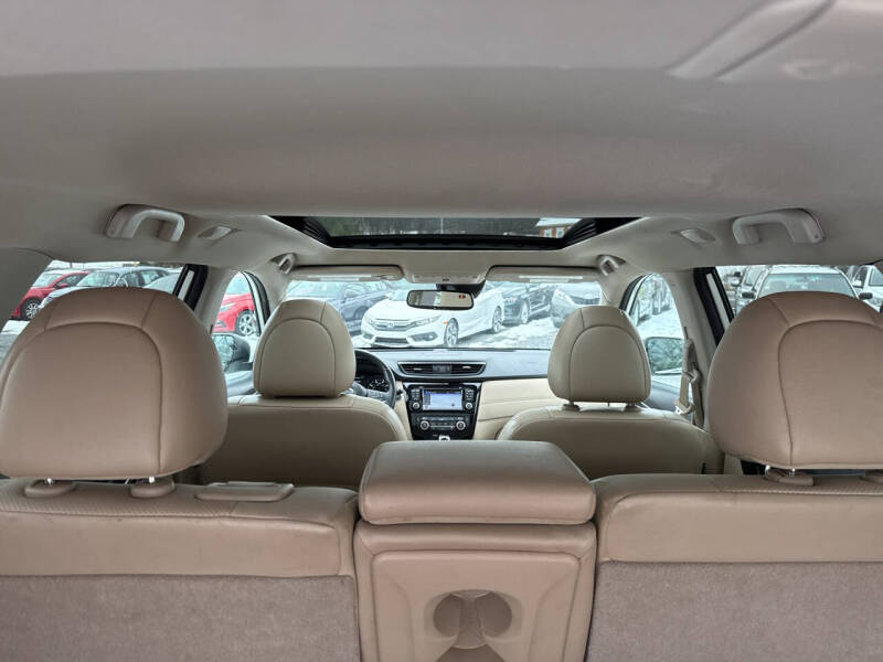 2017 Nissan Rogue SL