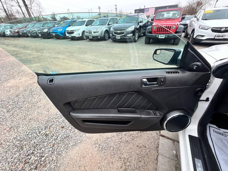 2013 Ford Mustang V6 Premium