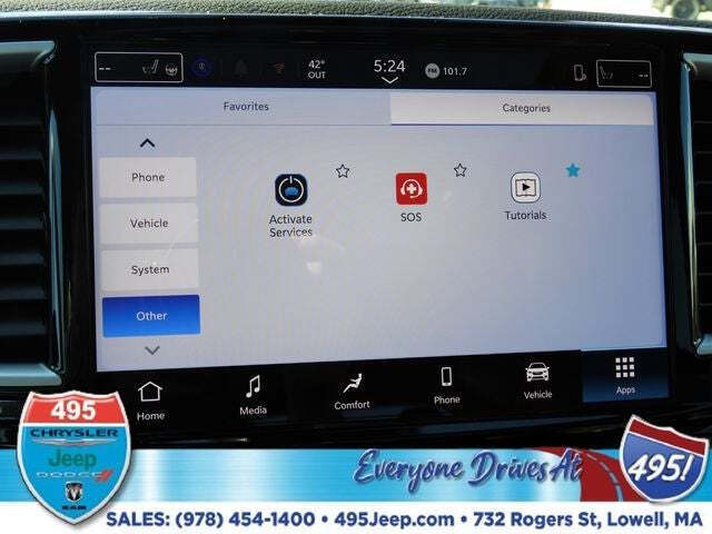 2026 Chrysler Pacifica Select