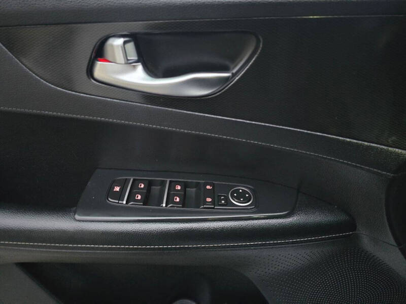 2021 Kia Forte GT Line