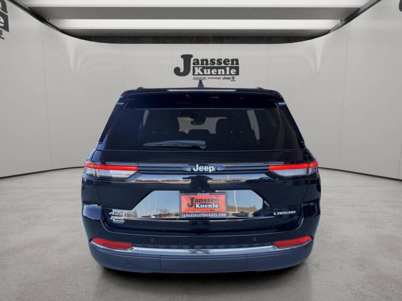 2024 Jeep Grand Cherokee Laredo