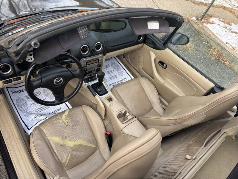 2004 Mazda MX-5 Miata LS