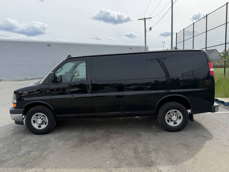2017 Chevrolet Express 2500