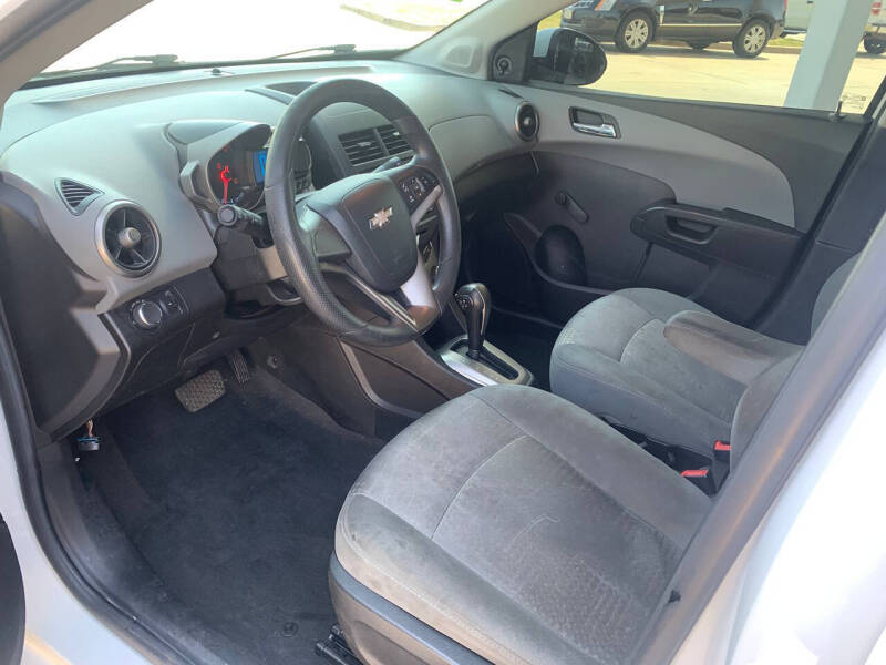 2014 Chevrolet Sonic LS Auto