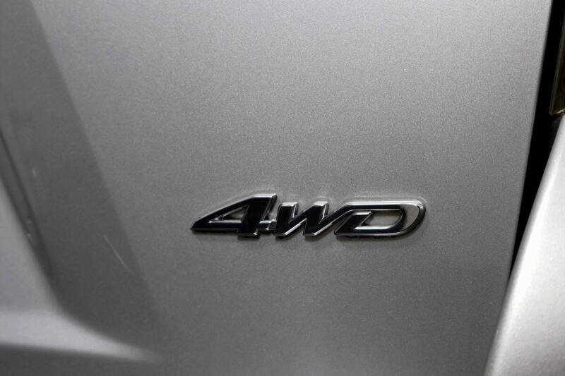 2011 Toyota Highlander SE