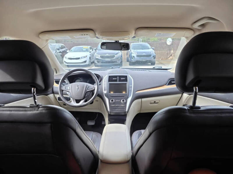 2016 Lincoln MKC Select