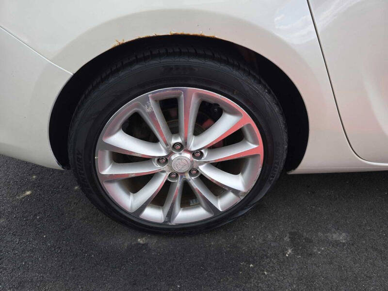 2012 Buick Verano Leather Group