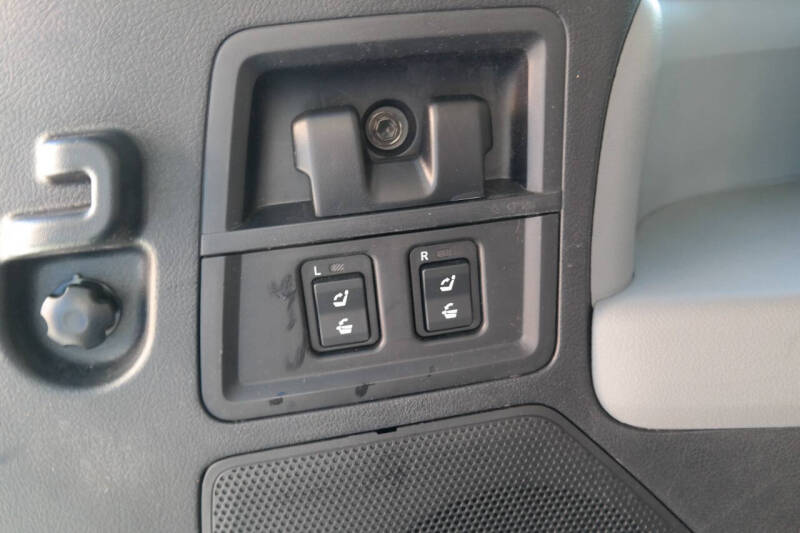 2016 Toyota Sequoia Platinum