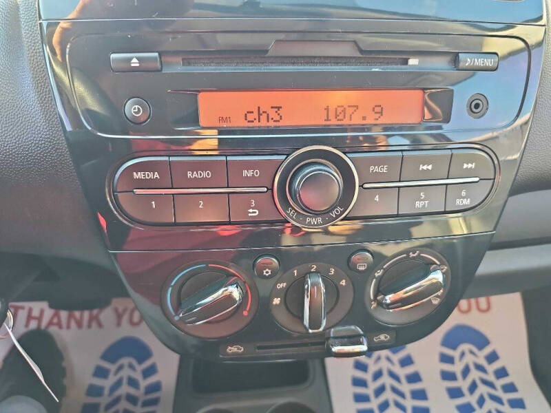 2017 Mitsubishi Mirage ES