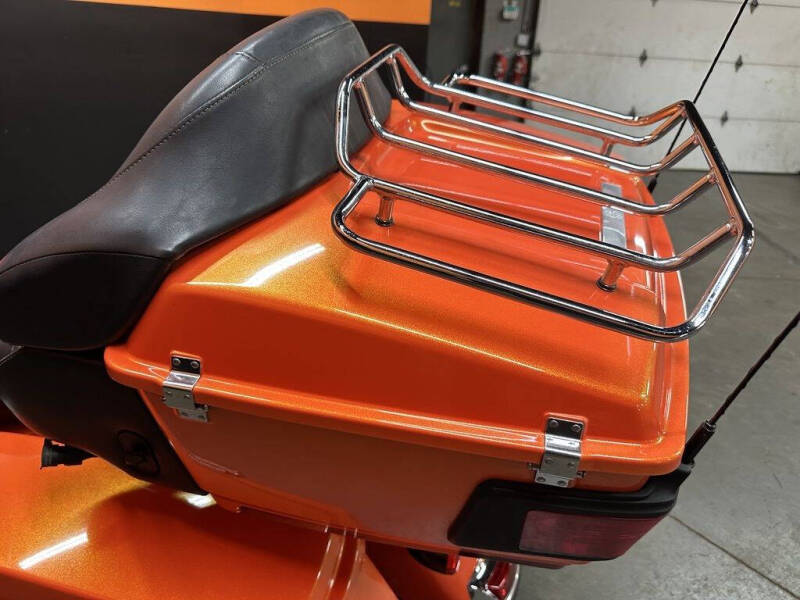 2012 Harley-Davidson® FLHTK - Electra Glide® Ul
