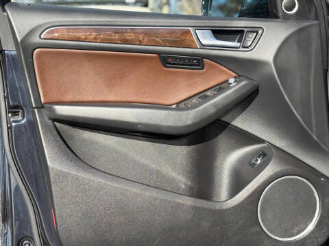 2016 Audi Q5 2.0T quattro Premium Plus