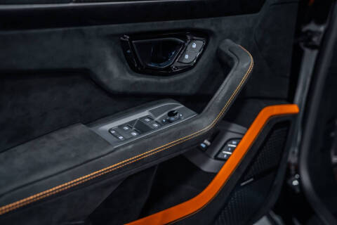 2024 Lamborghini Urus Performante