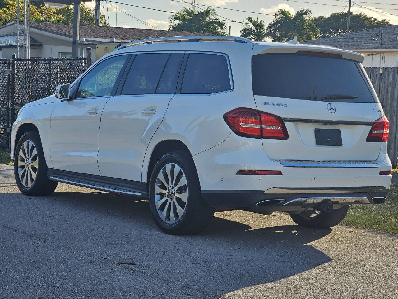 2017 MERCEDES-BENZ GLS-Class SUV / Crossover - $18,550