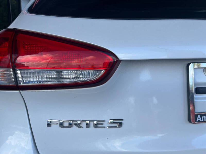 2016 Kia Forte5 LX