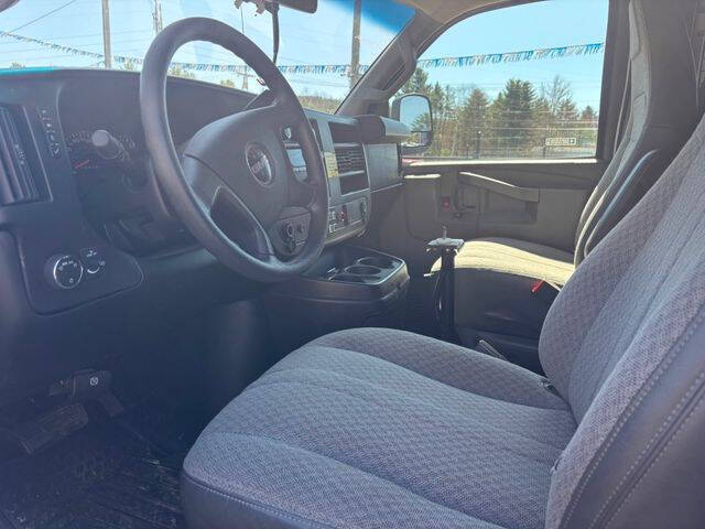 2017 GMC Savana 2500