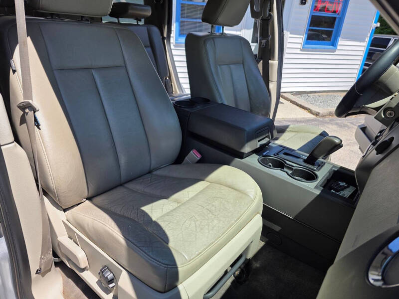 2010 Ford Expedition XLT
