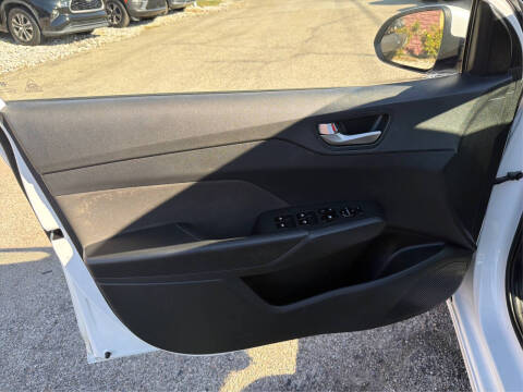 2019 Hyundai Accent SE