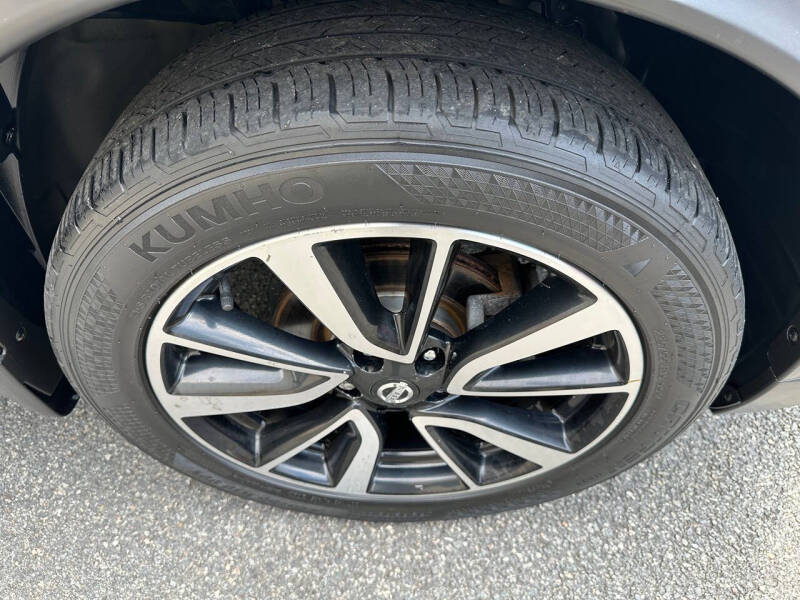 2017 Nissan Rogue SL