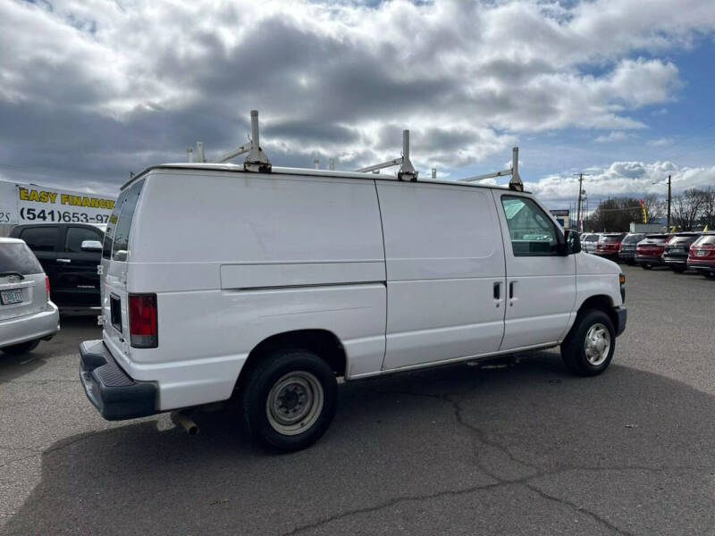 2011 Ford E-Series E-150
