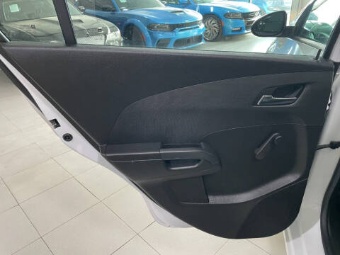 2013 Chevrolet Sonic LS Manual