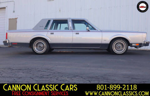 1984 Lincoln Town Car Signature