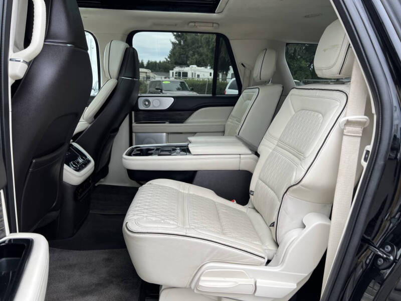 2018 Lincoln Navigator L Black Label
