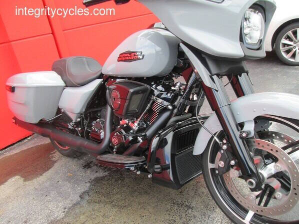 2024 Harley-Davidson Street Glide