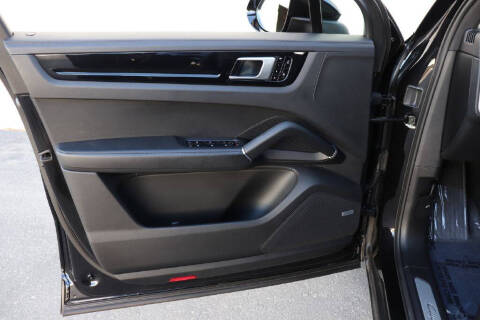 2019 Porsche Cayenne S