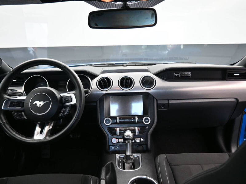 2020 Ford Mustang EcoBoost