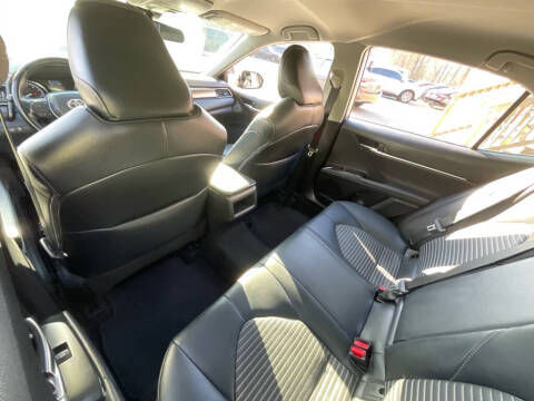 2019 Toyota Camry SE