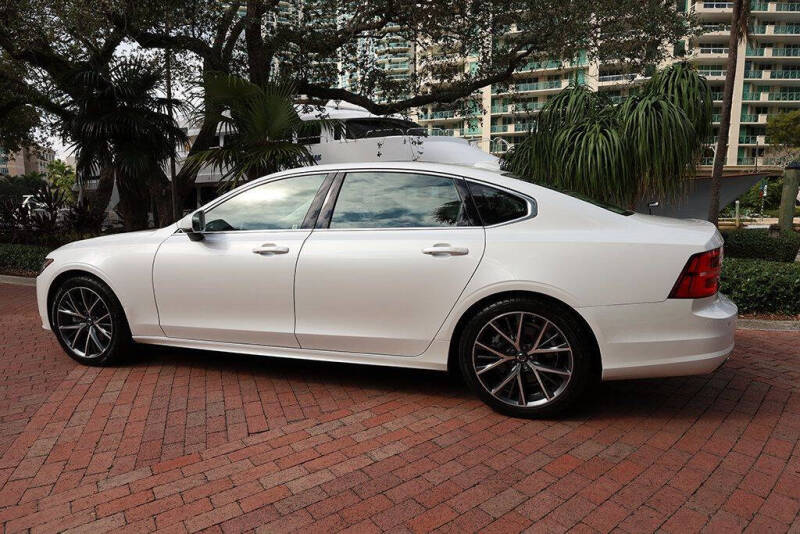 2019 Volvo S90 T5 Momentum