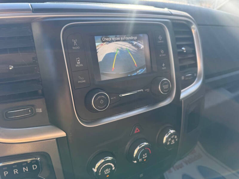 2024 RAM 1500 Classic SLT