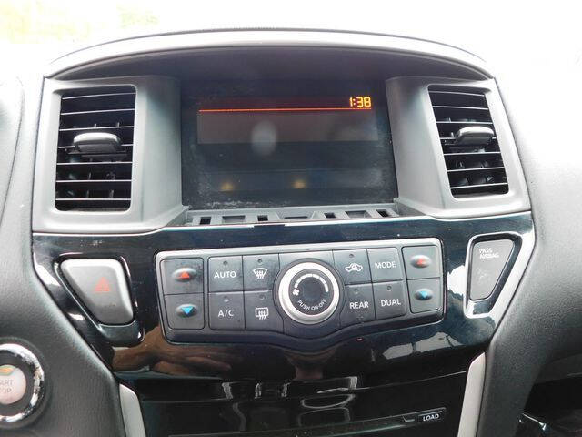 2013 Nissan Pathfinder Platinum