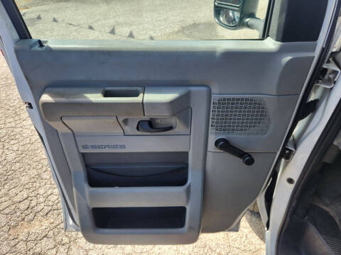 2013 Ford E-Series E-350 SD