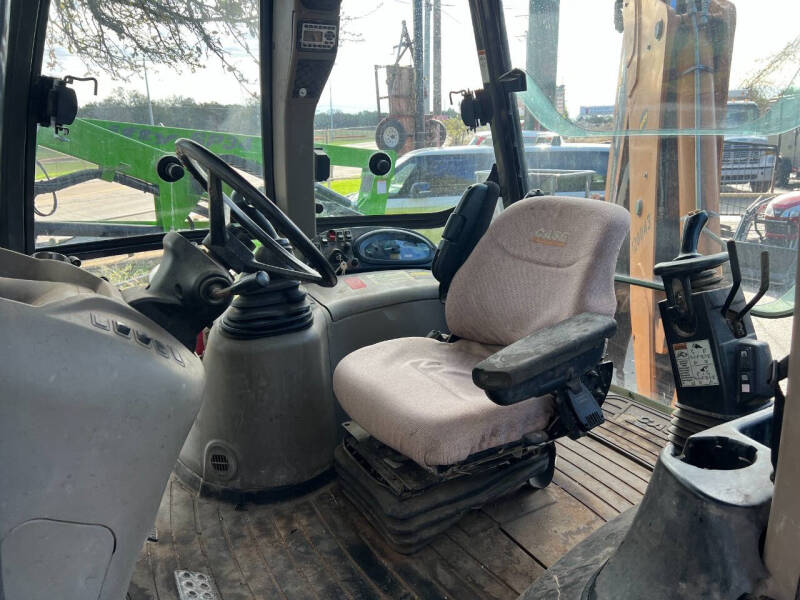 2011 Case IH  580 SUPER N