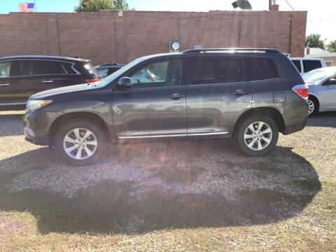 2011 Toyota Highlander for sale at Paris Fisher Auto Sales Inc. in Chadron NE