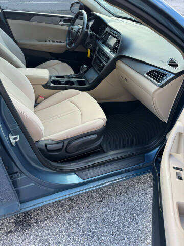 2016 Hyundai Sonata SE