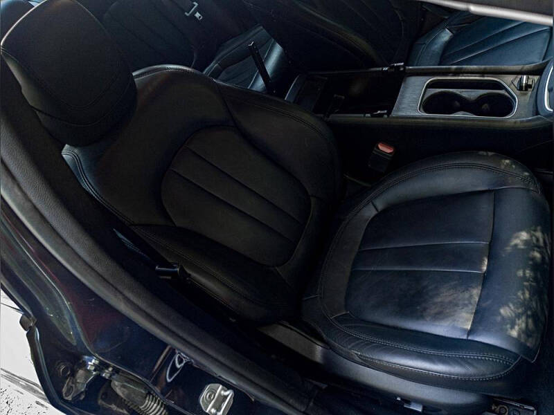 2017 Chrysler 200 Limited Platinum