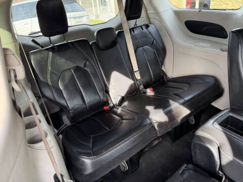 2017 Chrysler Pacifica Touring Plus