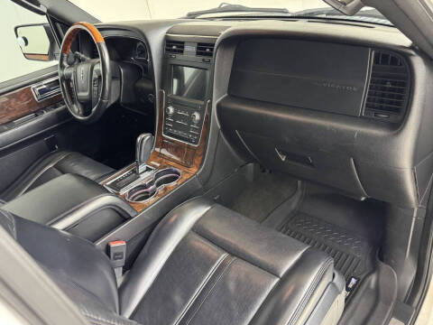 2017 Lincoln Navigator L Select